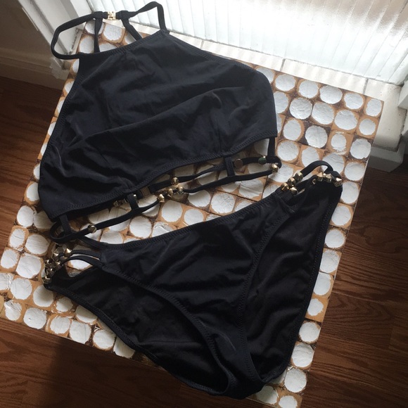 ASOS 👙 Black /gold metal details - Picture 2 of 8